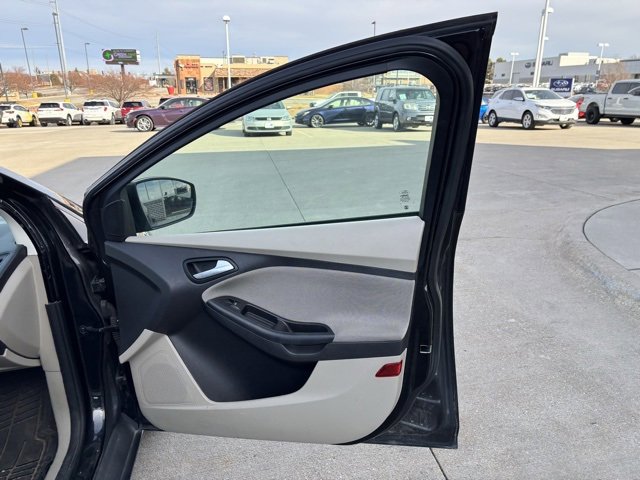 Used 2014 Ford Focus SE image 18