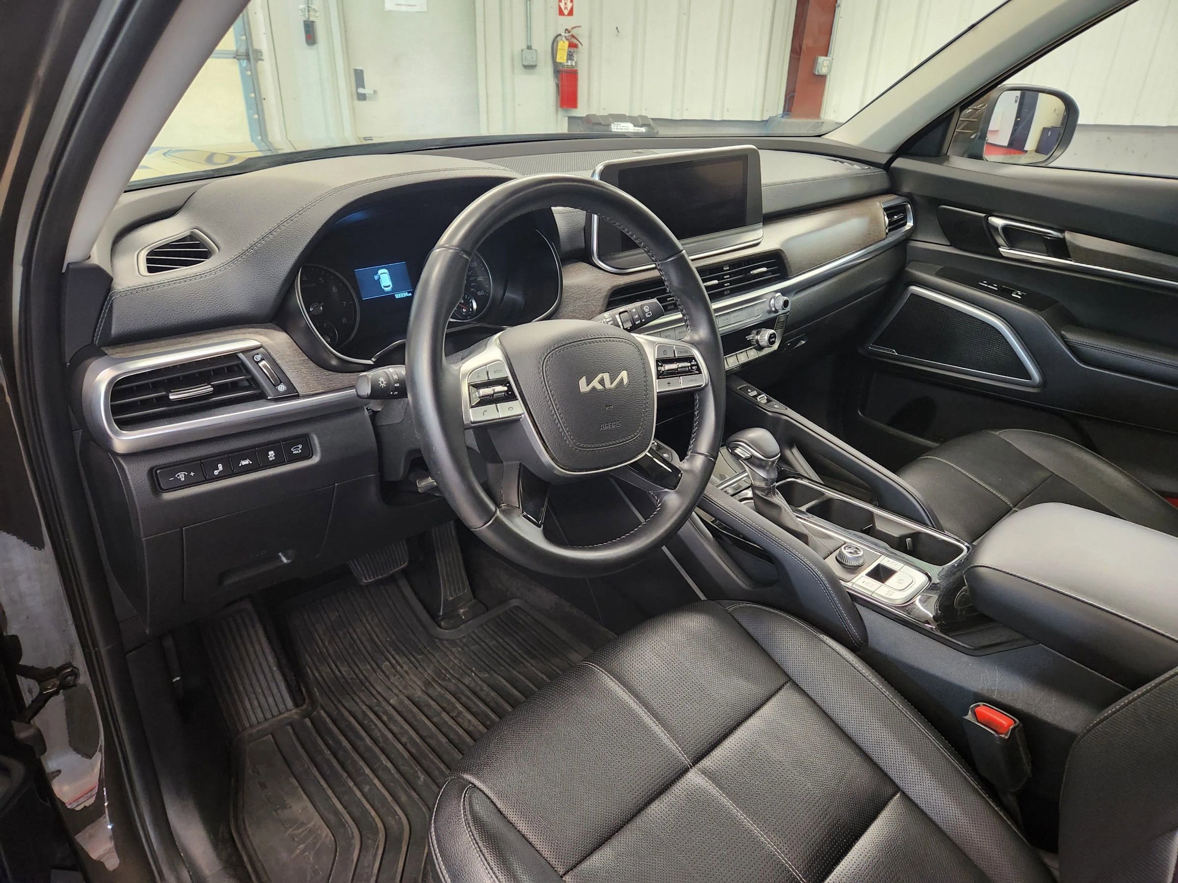 Used 2022 Kia Telluride EX w/ EX Premium Package image 27