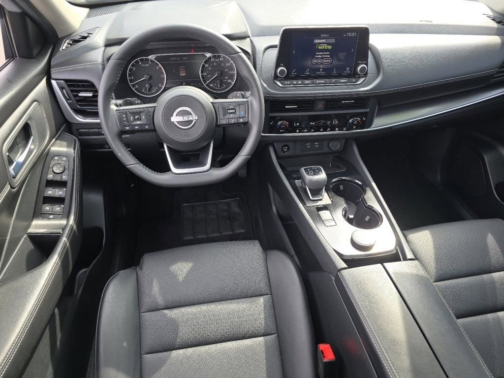 Used 2024 Nissan Rogue SV w/ SV Premium Package AWD/4WD image 29