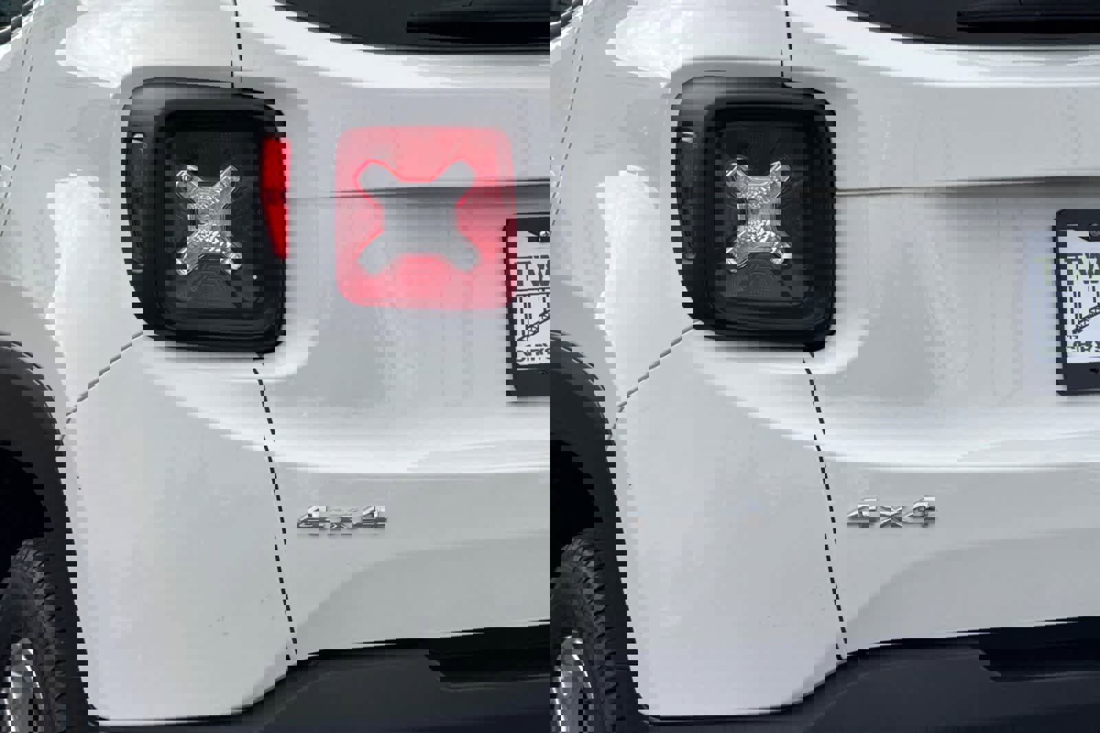 Used 2023 Jeep Renegade Limited image 31