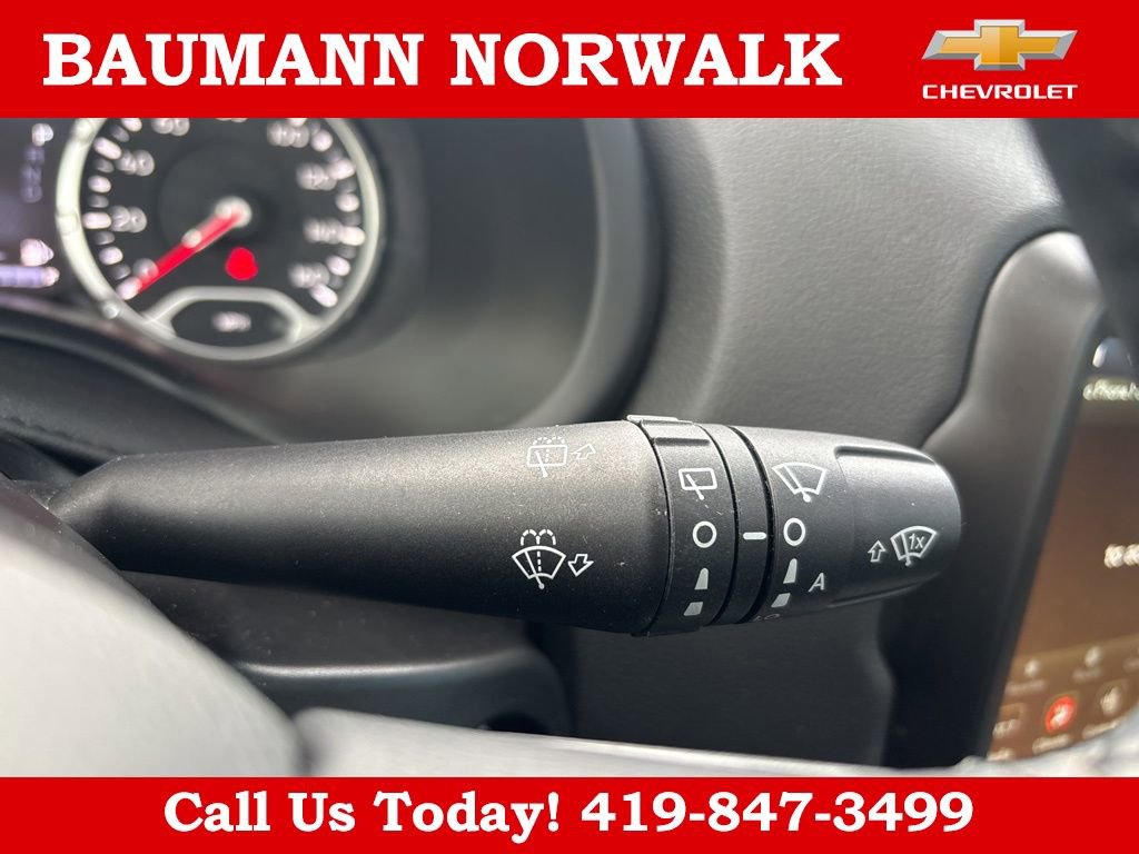 Used 2023 Jeep Renegade Limited w/ Sun/Sound Group image 25