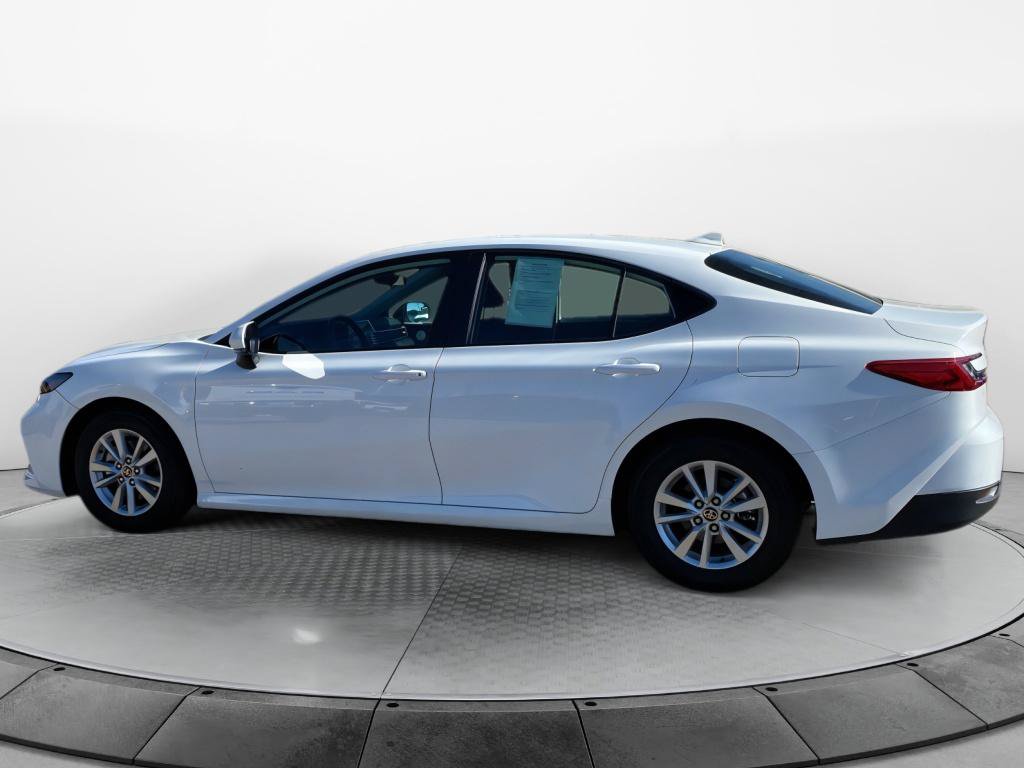 Used 2025 Toyota Camry LE FWD image 8