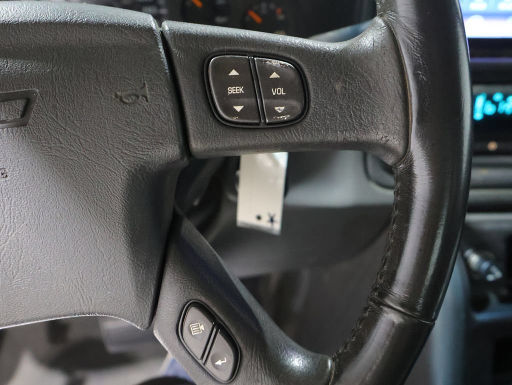 Used 2004 Chevrolet Avalanche 4x4 w/ Preferred Equipment Group image 31