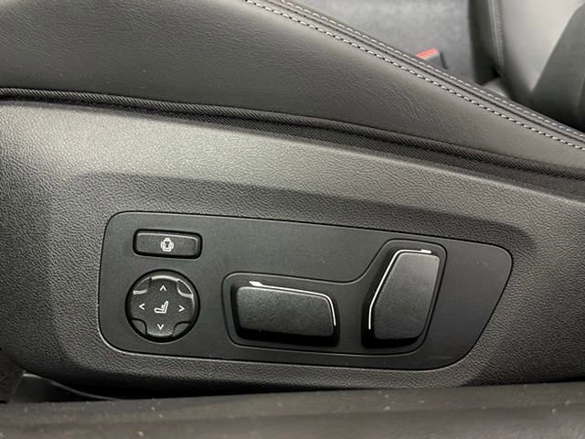 Used 2026 BMW M4 Competition image 37