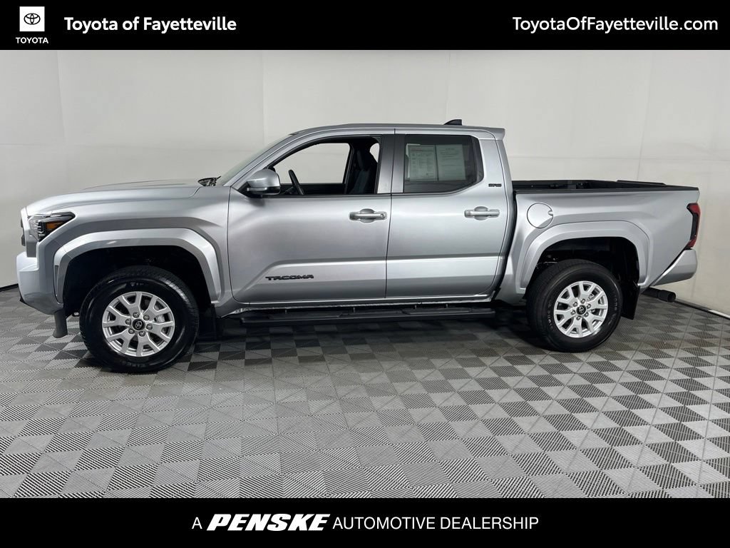 Certified 2024 Toyota Tacoma SR5 AWD/4WD image 13