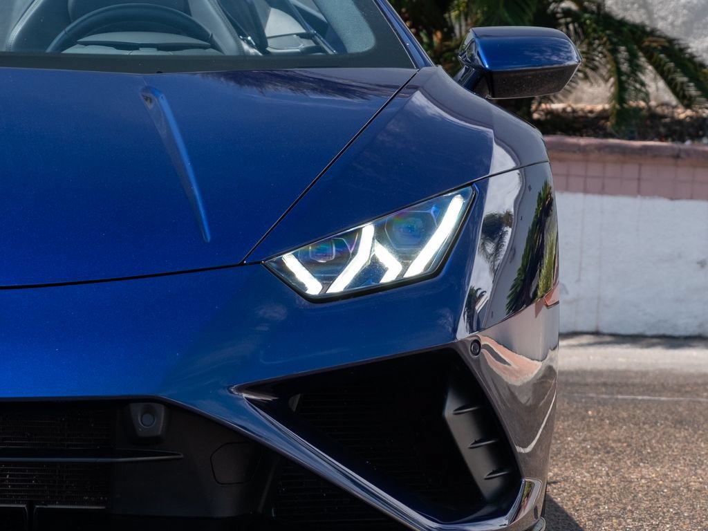 Used 2023 Lamborghini Huracan EVO RWD image 24