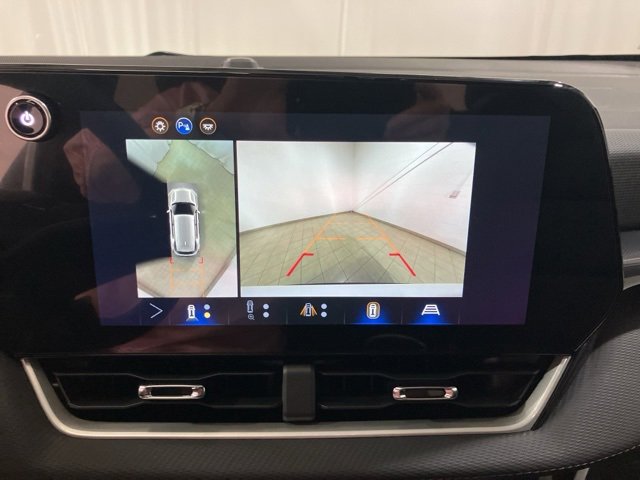 New 2026 Chevrolet Equinox LT w/ Convenience Package II image 17