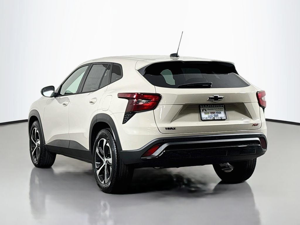 New 2026 Chevrolet Trax RS w/ Sunroof Package FWD image 6