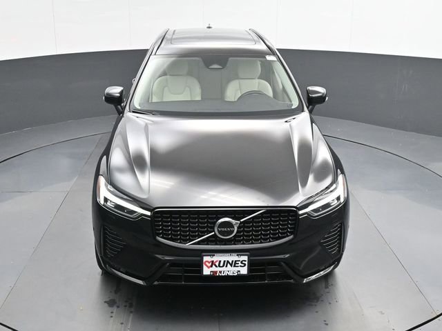 Used 2023 Volvo XC60 B5 Plus w/ Protection Package Premier image 40