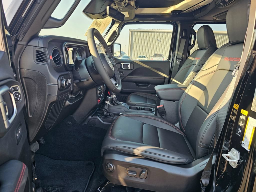 New 2025 Jeep Wrangler Unlimited Rubicon AWD/4WD image 11