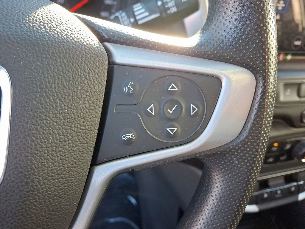 Used 2023 GMC Terrain SLE w/ Driver Convenience Package image 21