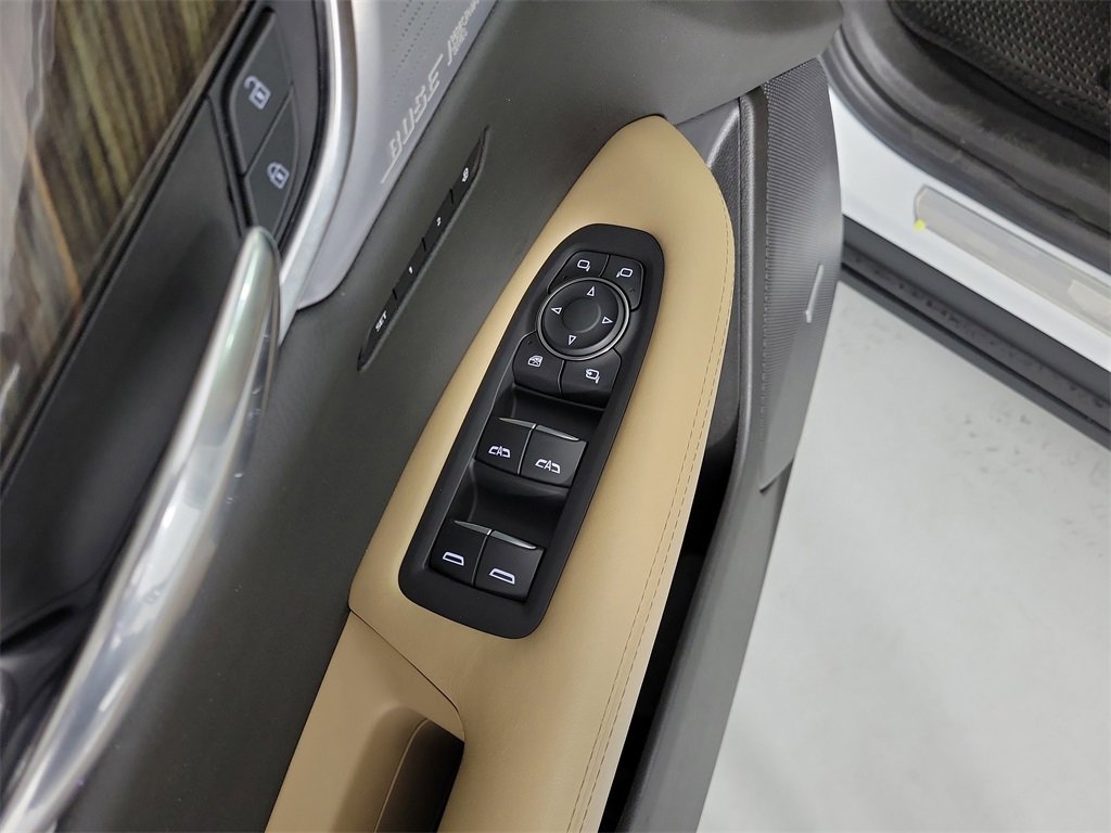 Certified 2023 Cadillac XT6 Premium Luxury w/ Platinum Package image 21