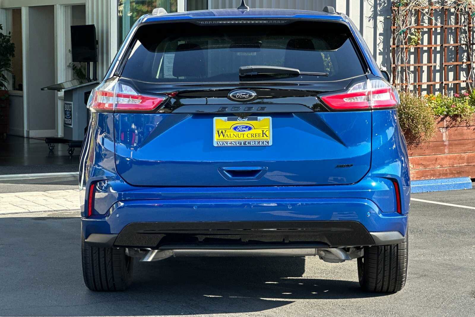 New 2024 Ford Edge SE w/ Black Appearance Package image 5