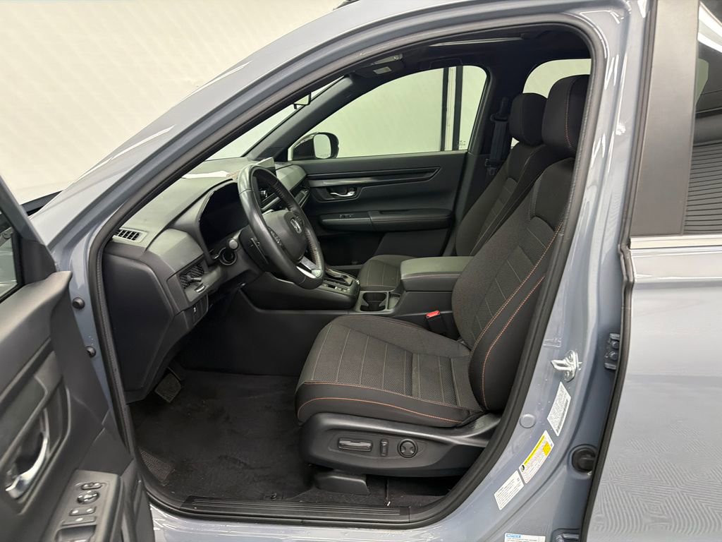 Used 2023 Honda CR-V Sport image 9