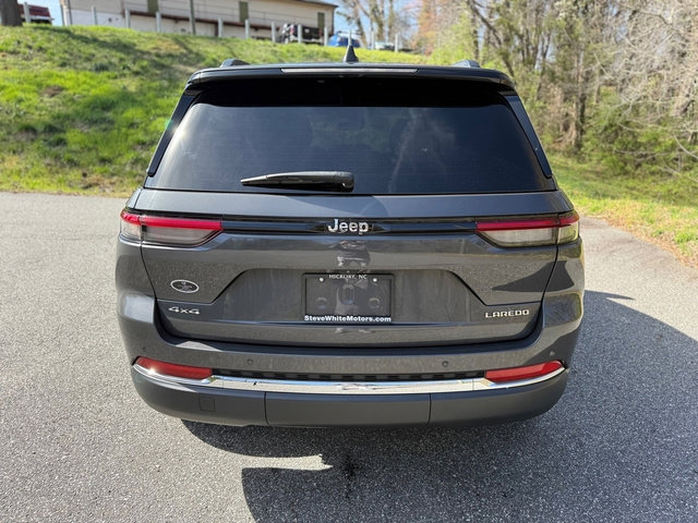 Used 2023 Jeep Grand Cherokee Laredo w/ Luxury Tech Group I image 7