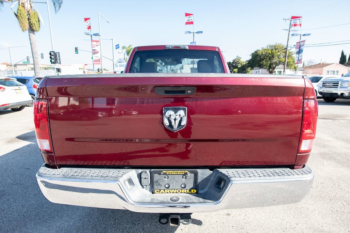 Used 2017 RAM 1500 Tradesman w/ Chrome Appearance Group RWD image 11