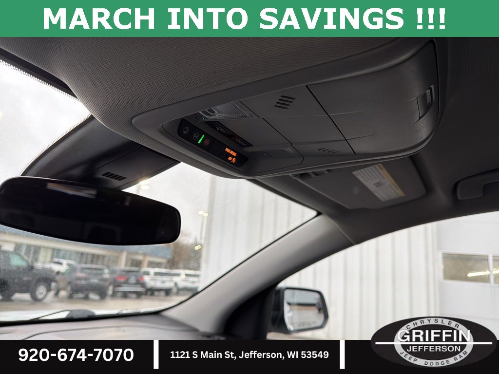 Used 2023 GMC Acadia SLE w/ Driver Convenience Package image 24