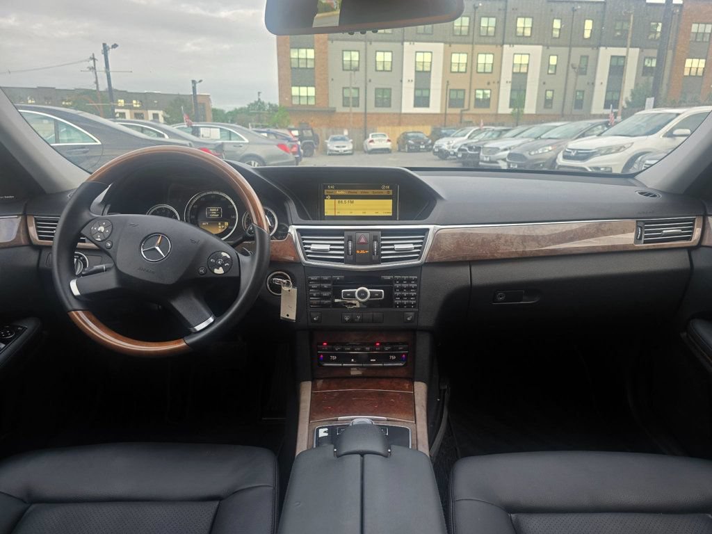 Used 2012 Mercedes-Benz E 350 4MATIC Sedan image 10
