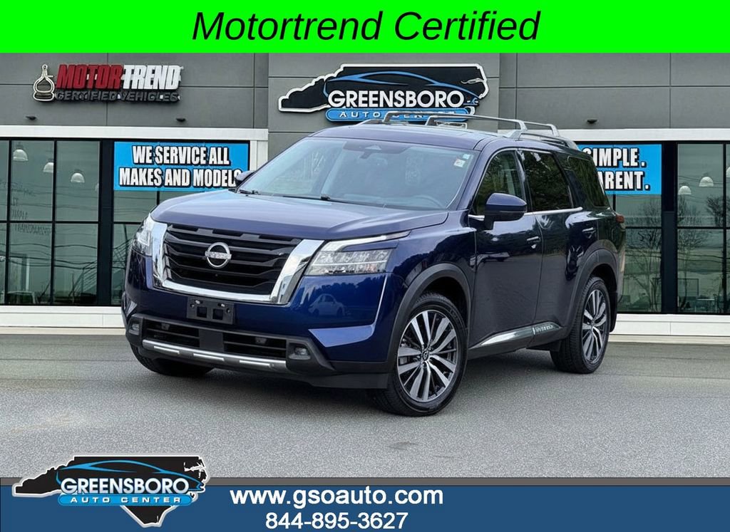 Used 2022 Nissan Pathfinder Platinum w/ Cargo Package AWD/4WD image 1