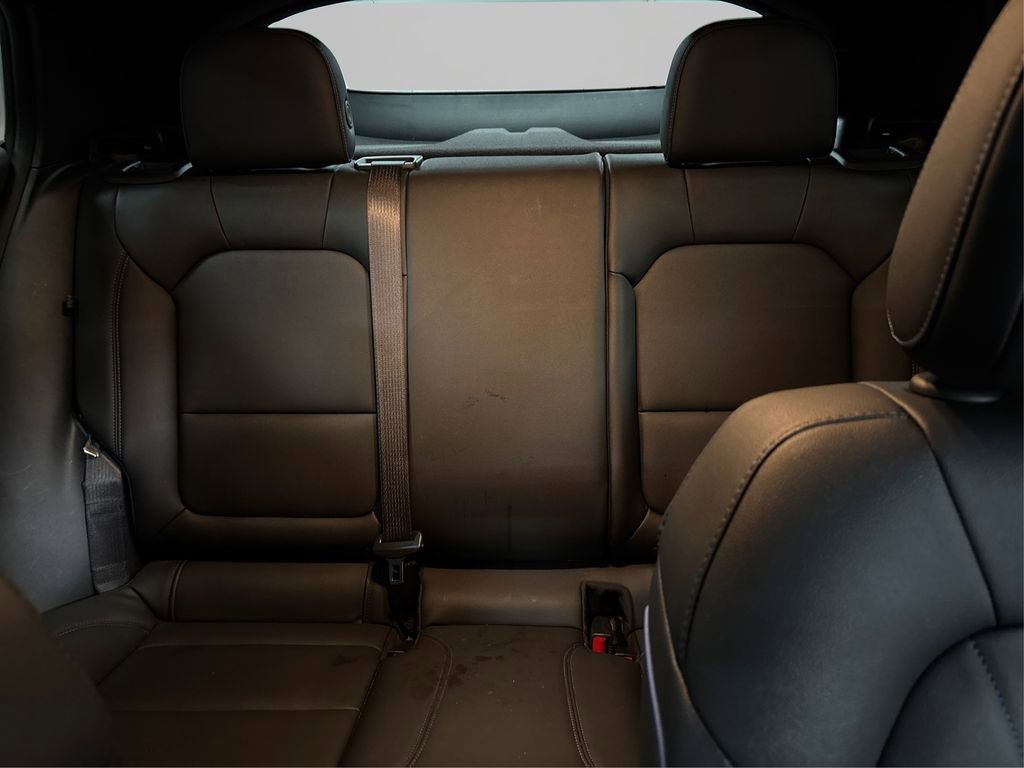 Used 2025 Buick Envista Sport Touring w/ Convenience I Package FWD image 19