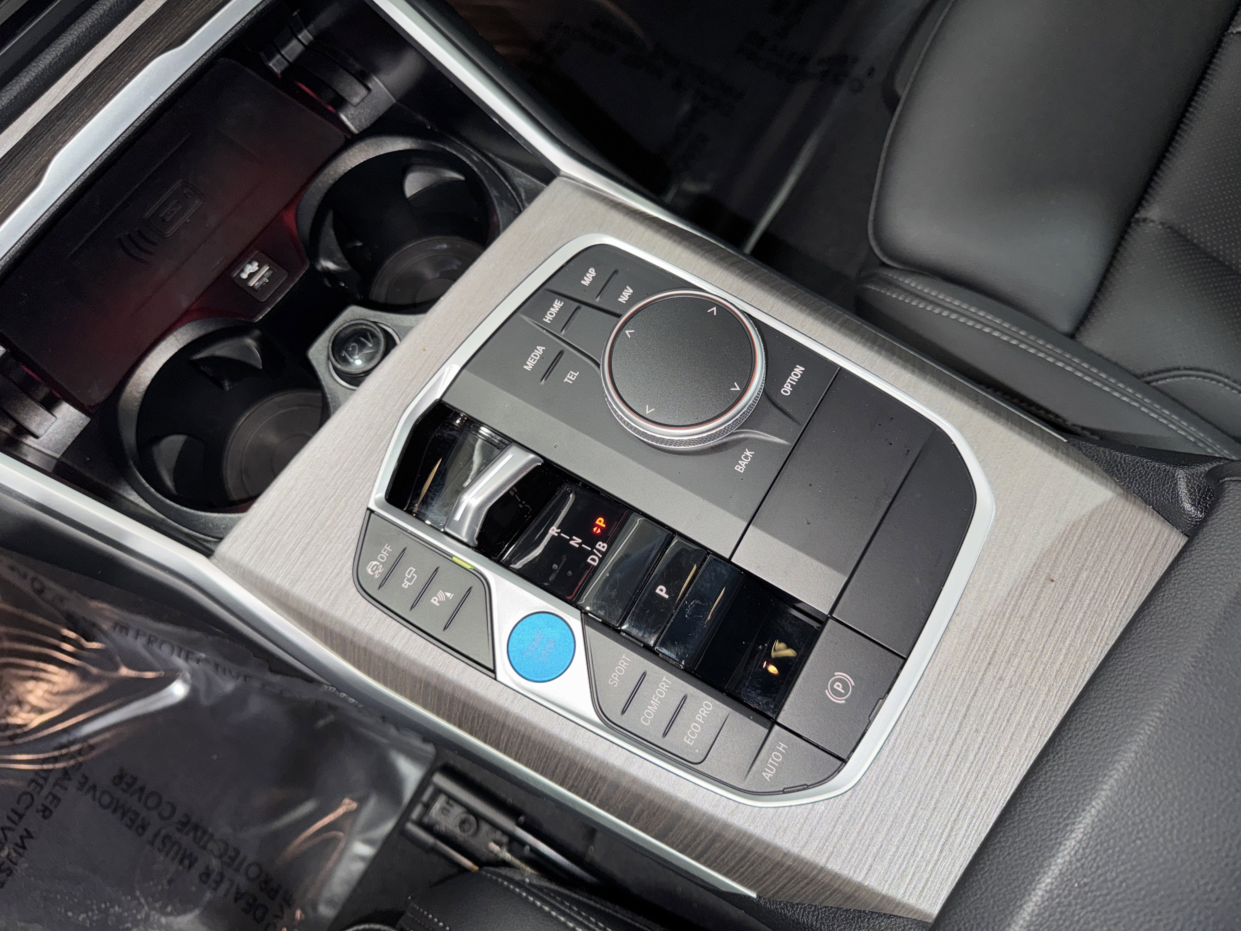 Certified 2025 BMW i4 eDrive40 image 28