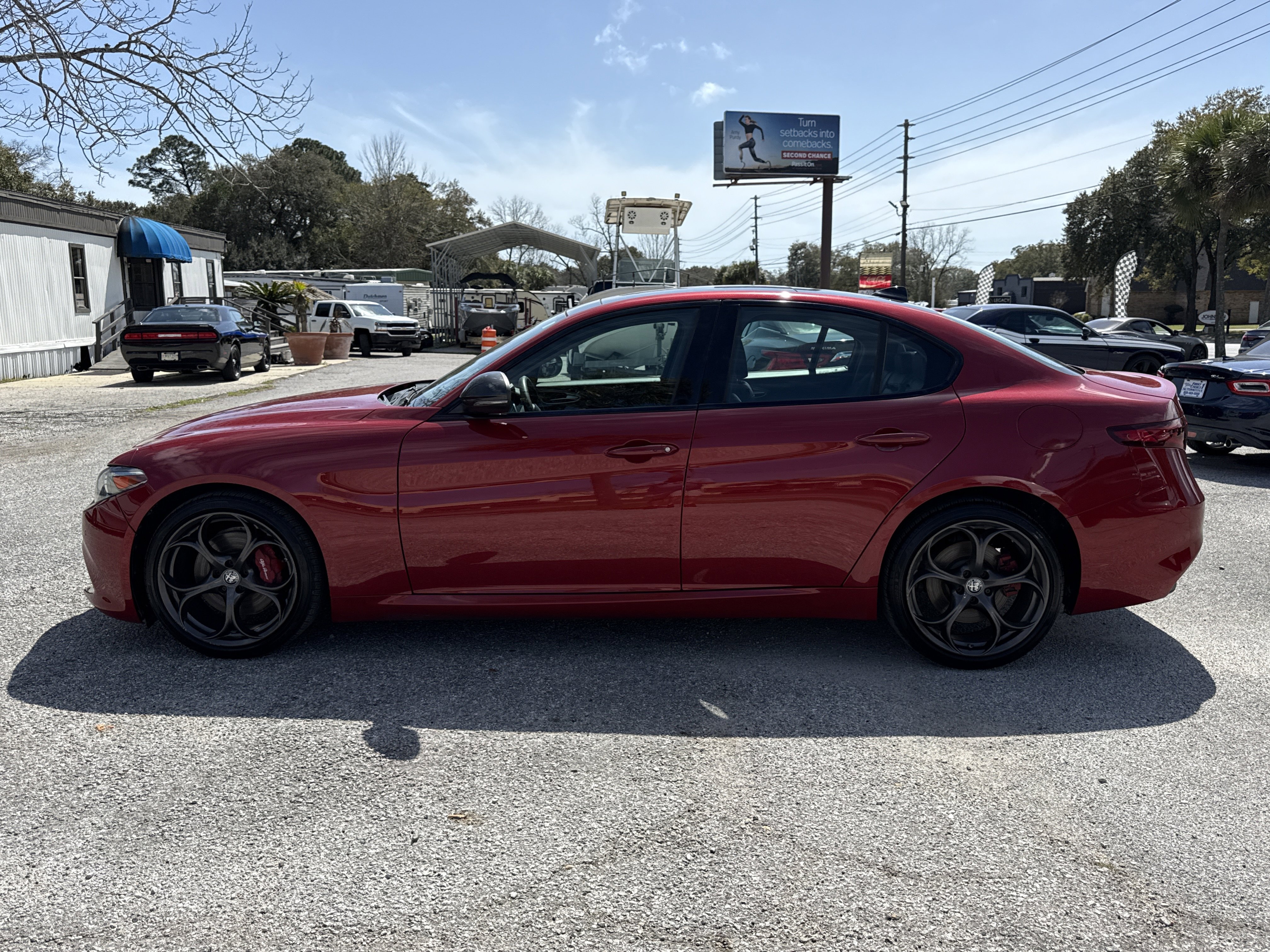 Used 2018 Alfa Romeo Giulia Ti Sport w/ Quick Order Package 22S Sport AWD/4WD image 2