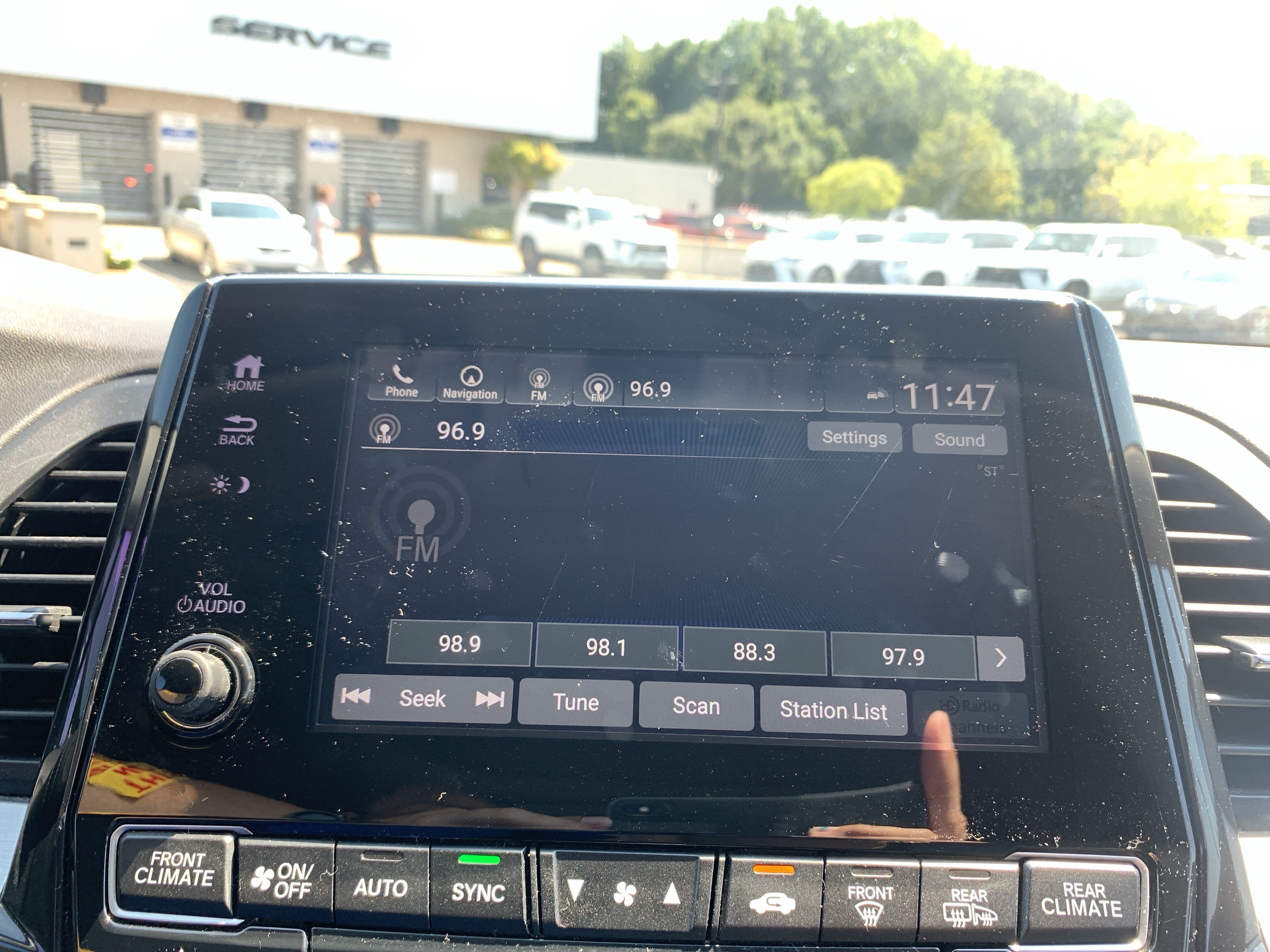 Used 2018 Honda Odyssey Touring image 23