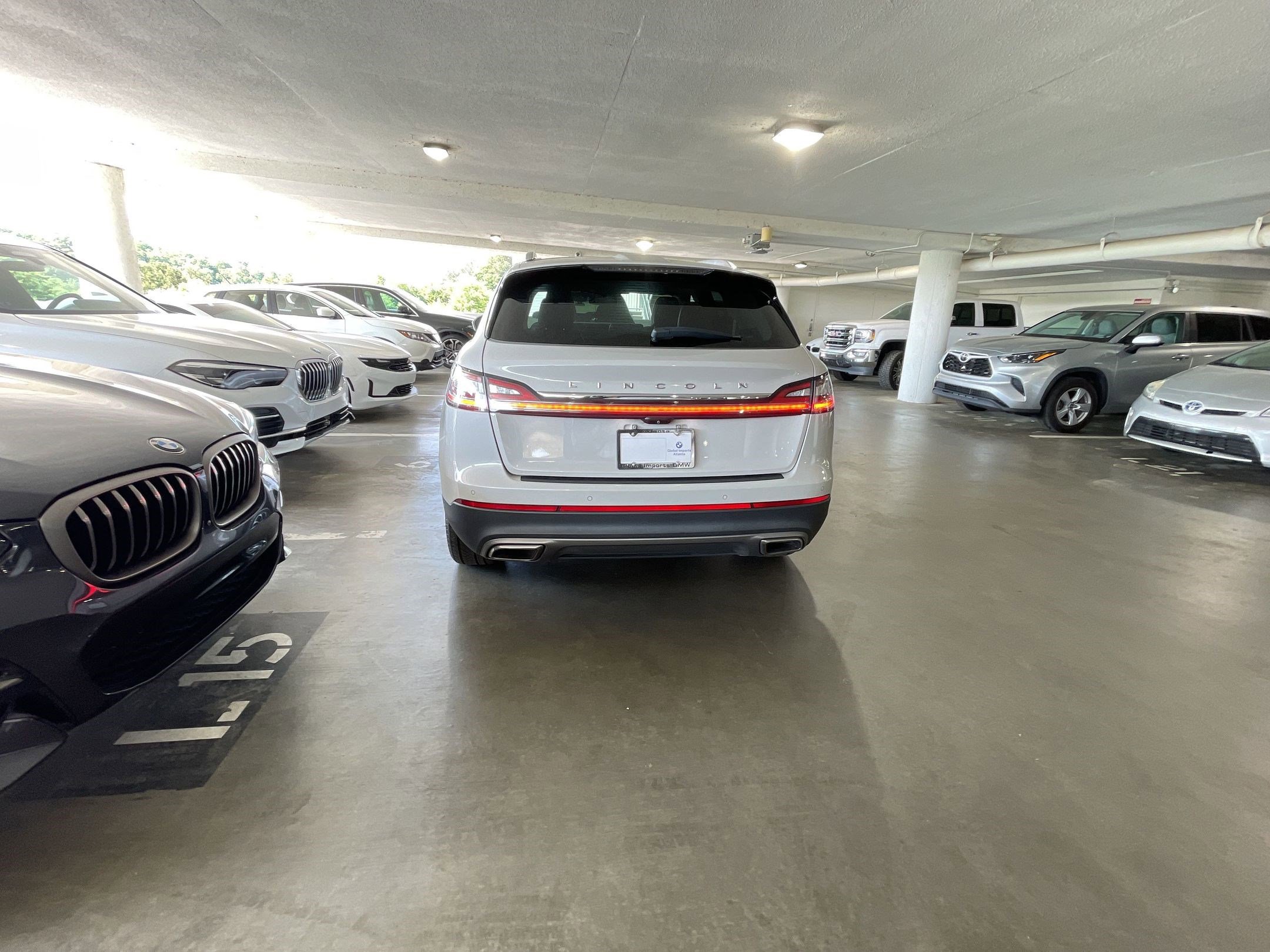Used 2022 Lincoln Nautilus Reserve w/ Equipment Group 201A AWD/4WD image 4