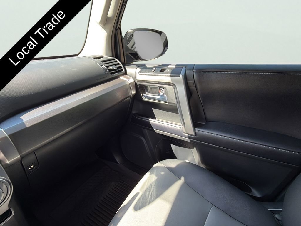 Used 2019 Toyota 4Runner SR5 Premium AWD/4WD image 28