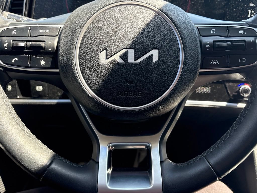 Certified 2024 Kia Sportage EX AWD/4WD image 14