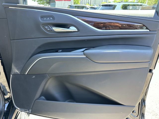 Used 2023 Cadillac Escalade Premium Luxury w/ LPO, Floor Liner Package AWD/4WD image 8