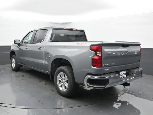 Used 2026 Chevrolet Silverado 1500 LT AWD/4WD image 11