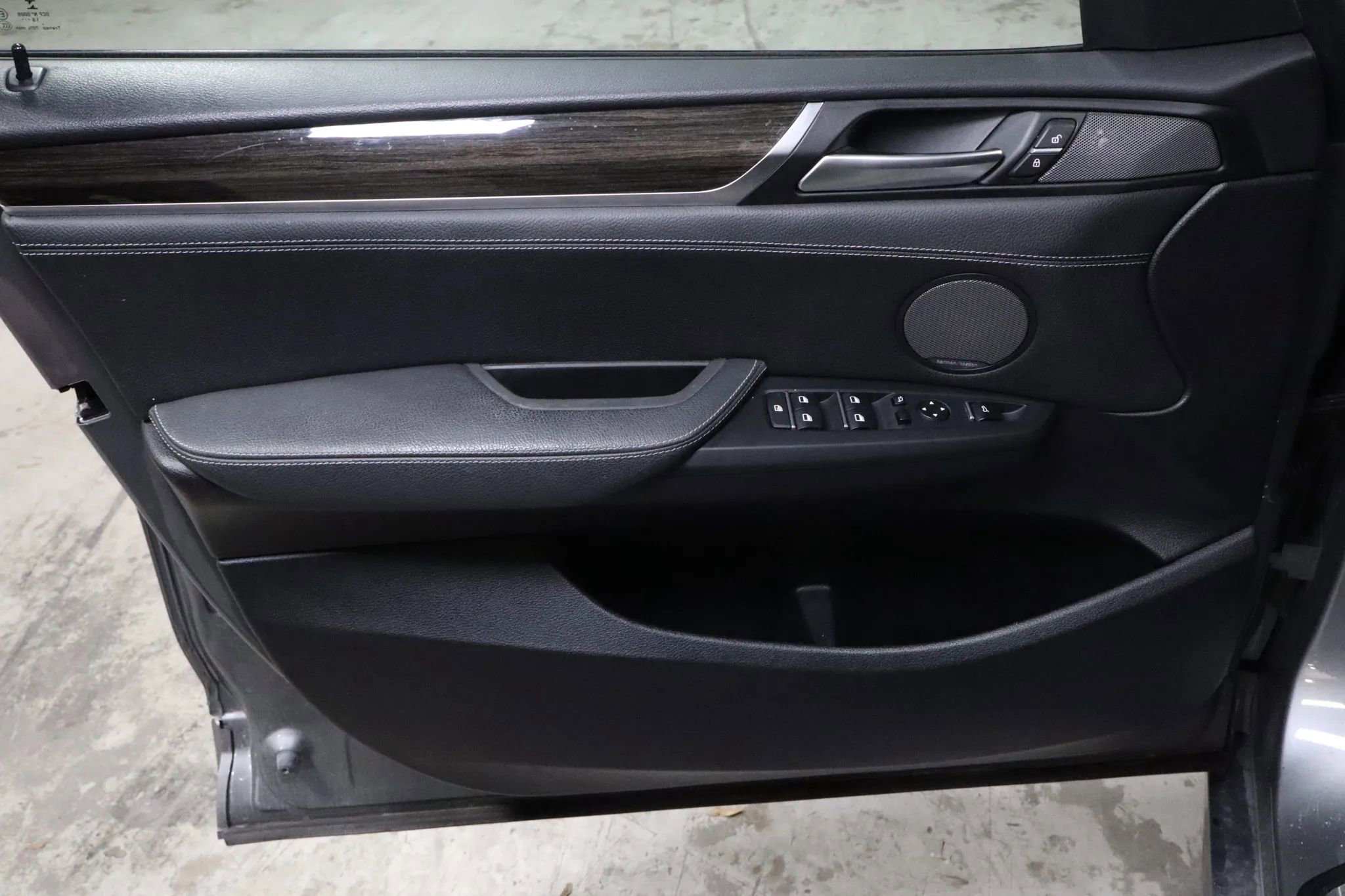 Used 2017 BMW X3 sDrive28i image 11