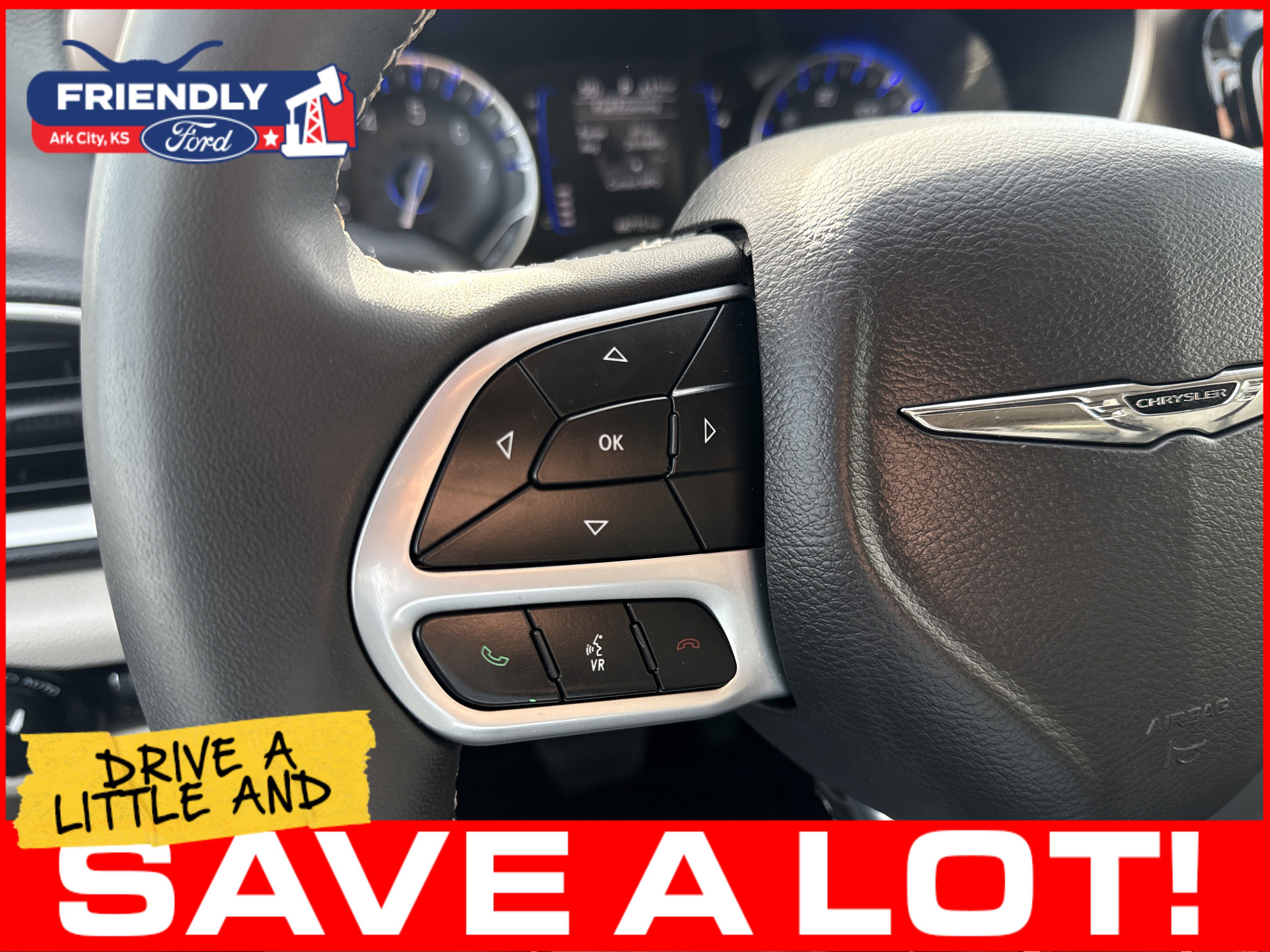 Used 2023 Chrysler Voyager LX FWD image 30