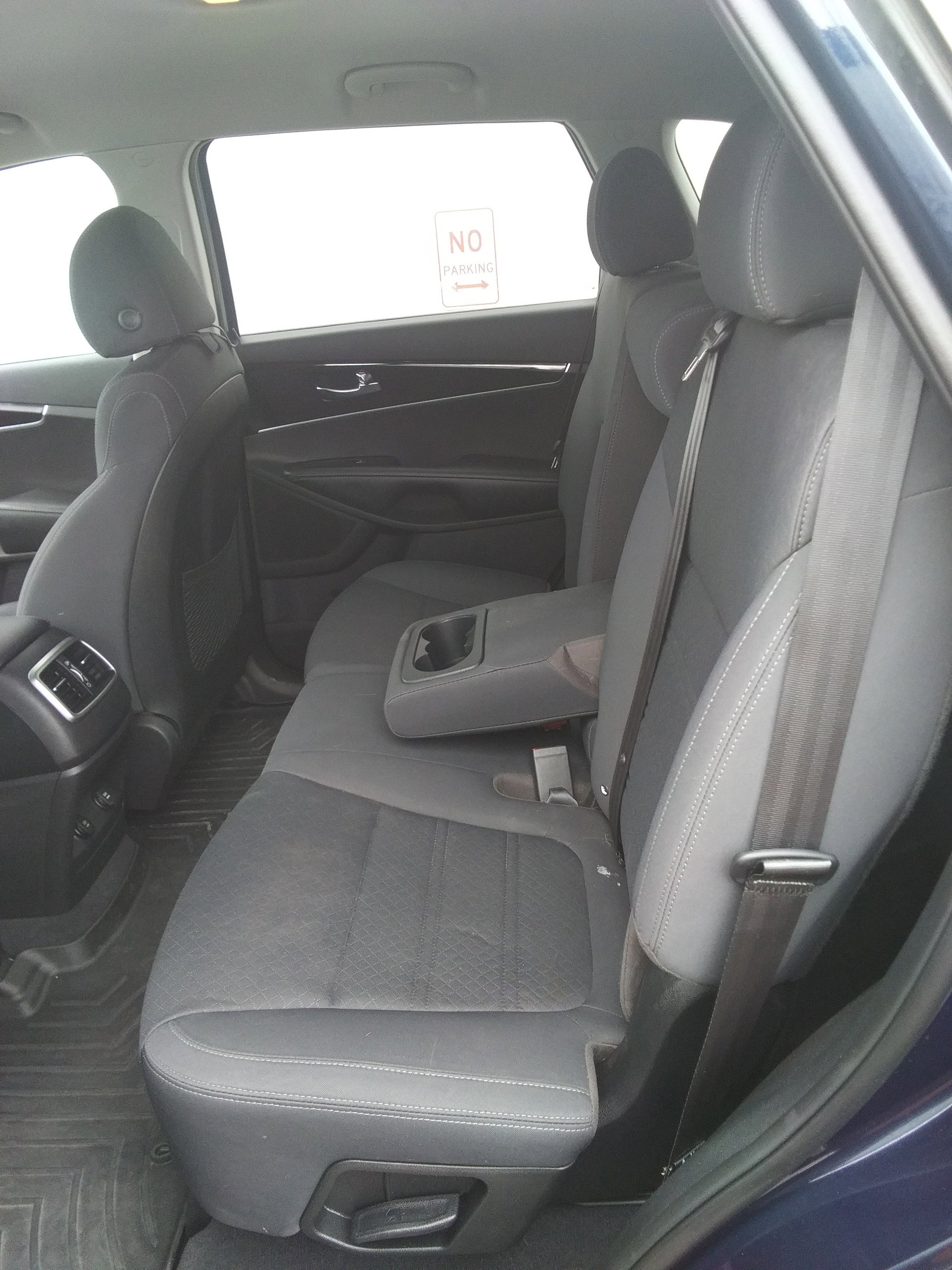 Used 2019 Kia Sorento S image 9