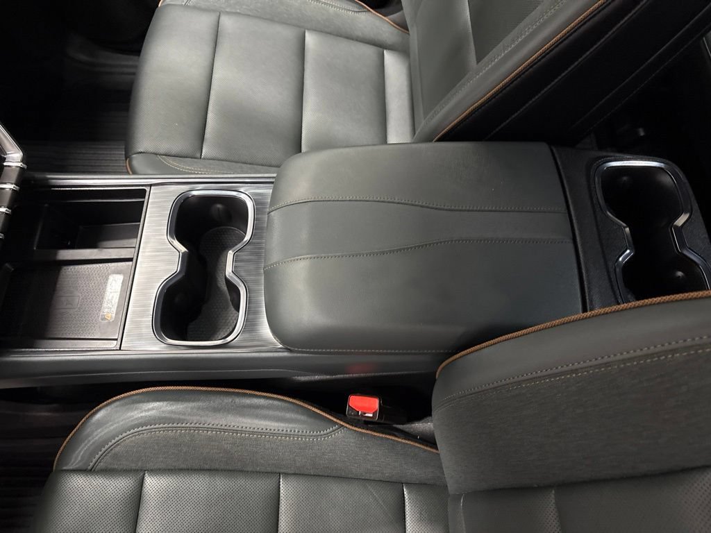 Certified 2025 GMC Acadia AT4 w/ LPO, Floor Liner Package AWD/4WD image 17