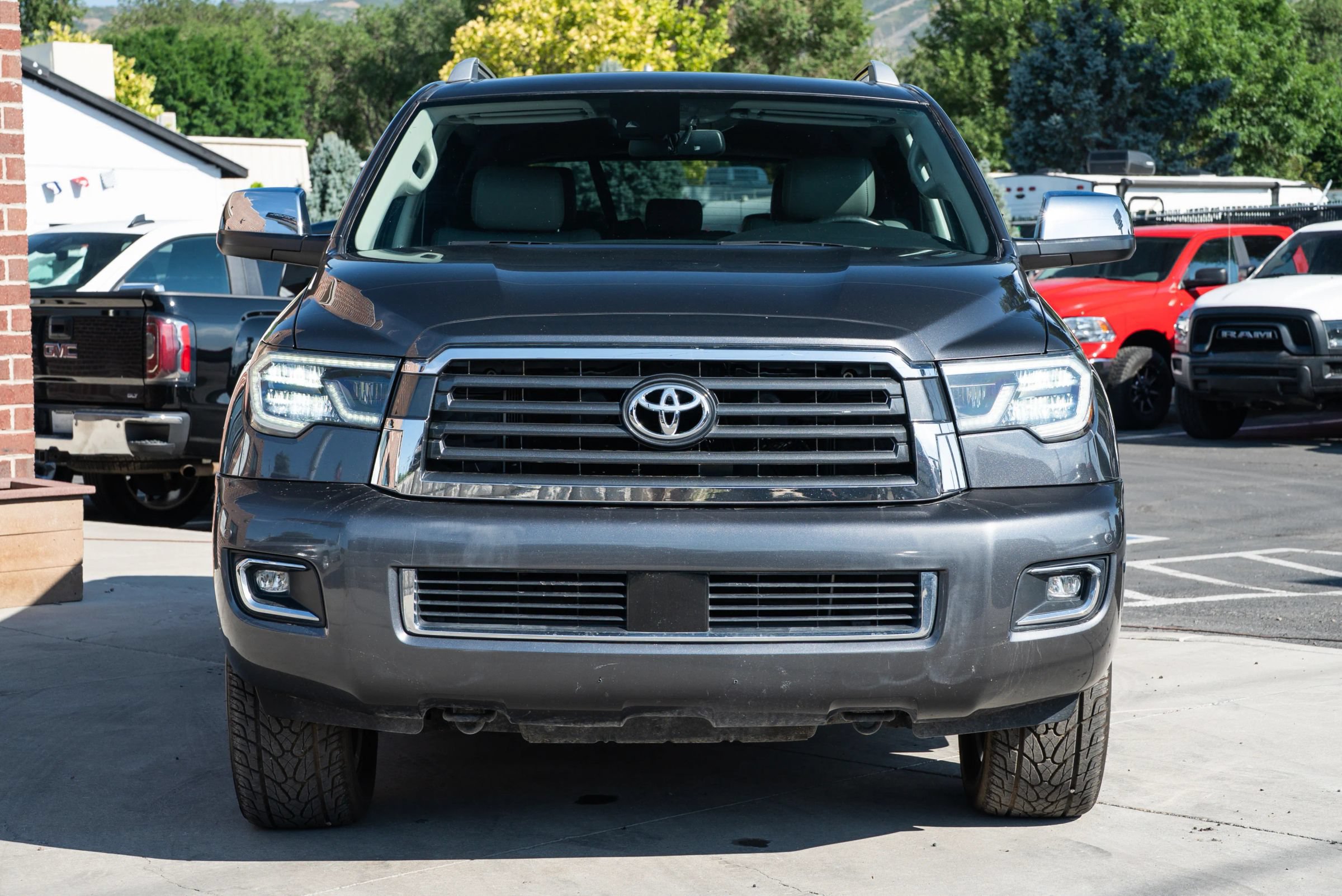 Used 2019 Toyota Sequoia Limited w/ Safety & Convenience Package AWD/4WD image 2