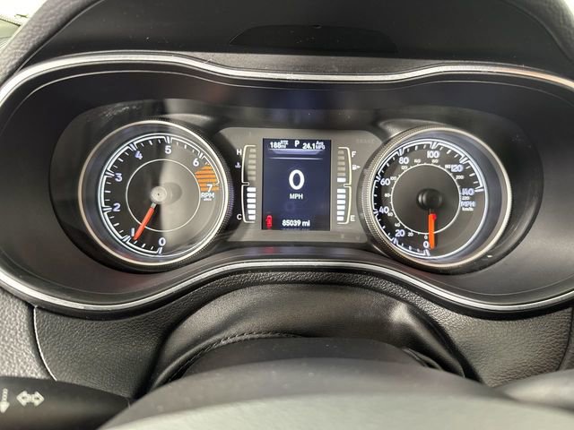 Used 2019 Jeep Cherokee Latitude w/ Cold Weather Group image 16