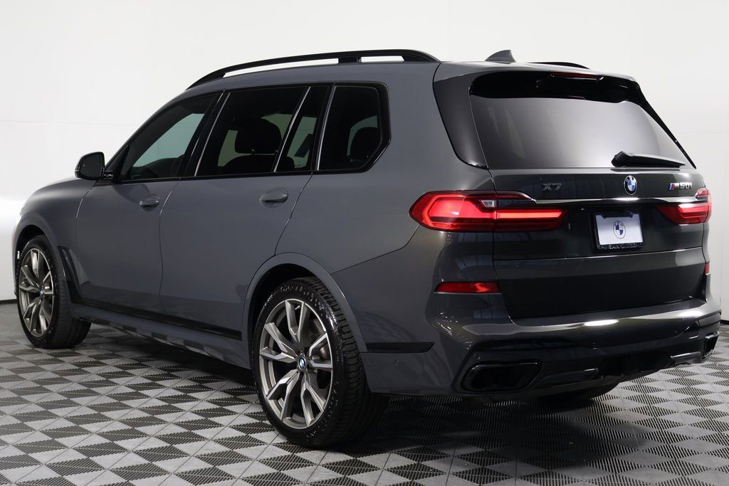 Used 2022 BMW X7 M50i image 6