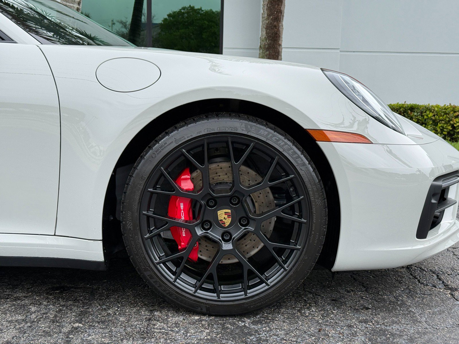 Used 2022 Porsche 911 Carrera 4S AWD/4WD image 3
