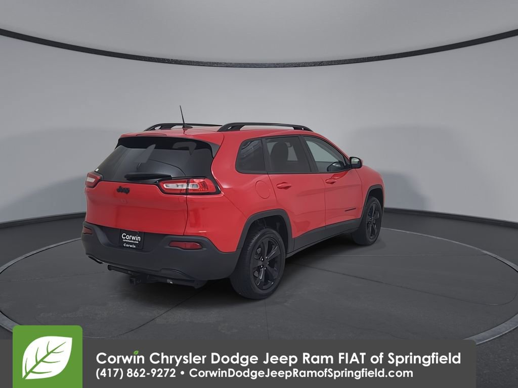 Certified 2018 Jeep Cherokee Latitude w/ Altitude Package FWD image 14