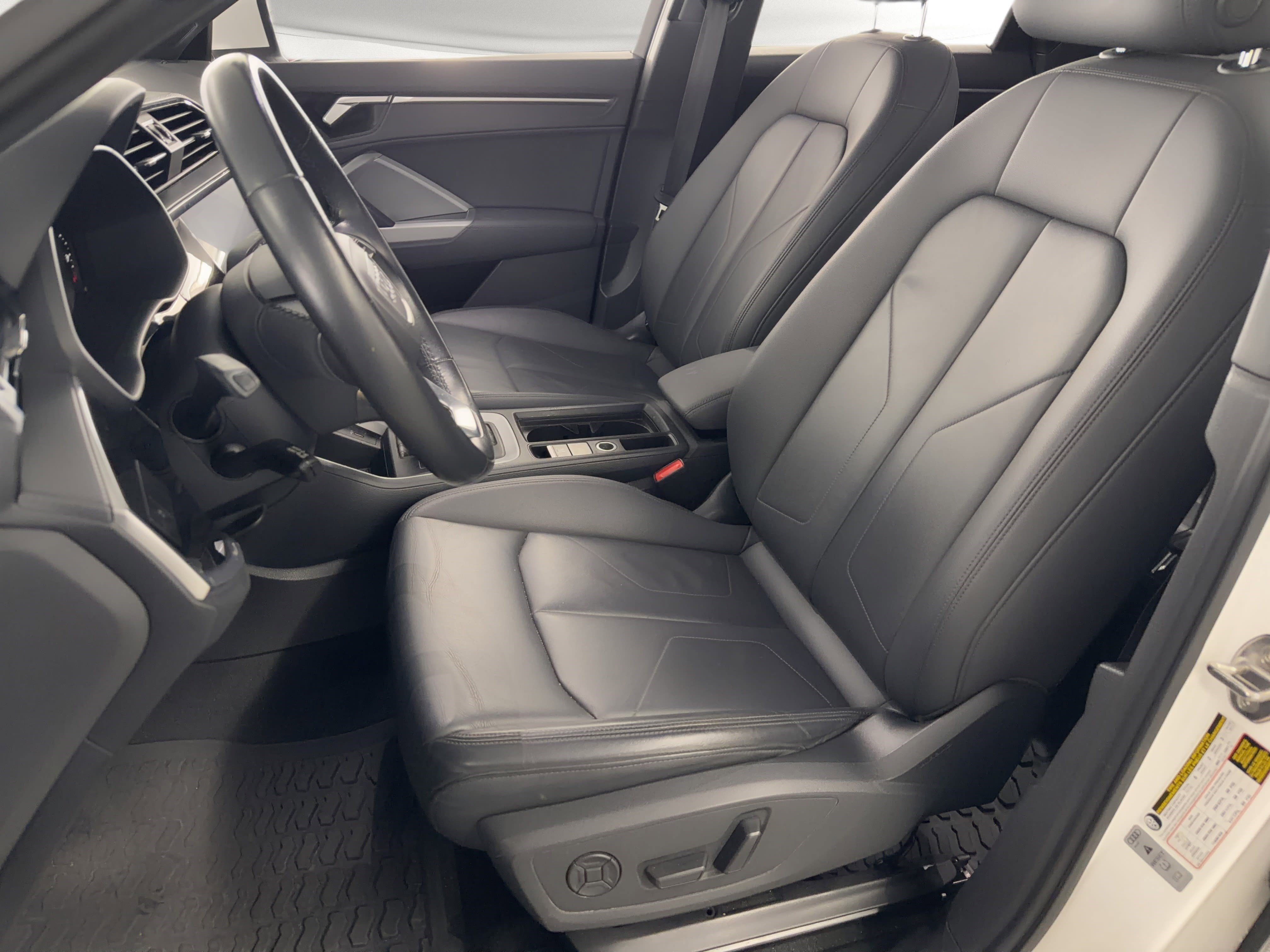 Used 2021 Audi Q3 2.0T Premium AWD/4WD image 5