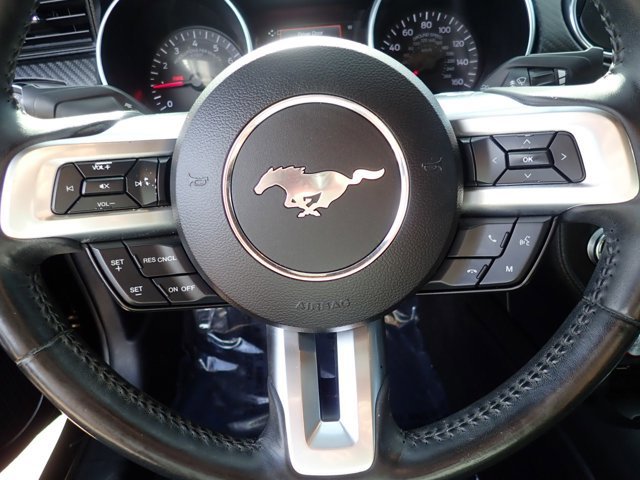 Used 2018 Ford Mustang EcoBoost image 12