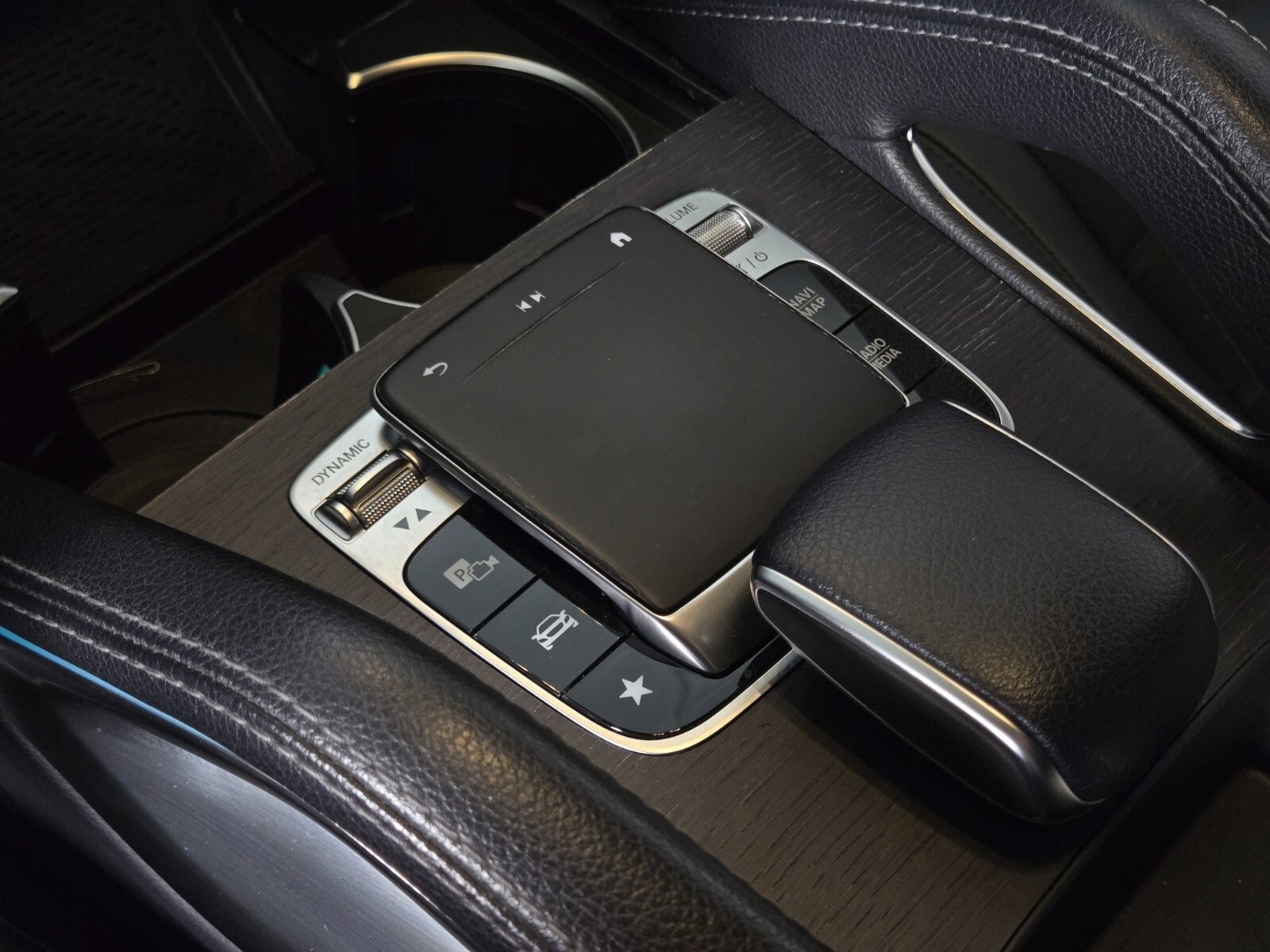 Used 2020 Mercedes-Benz GLE 350 4MATIC image 32