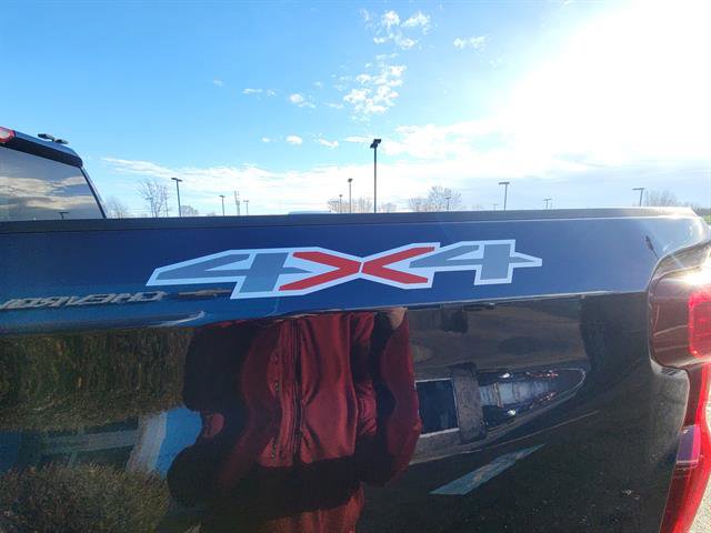 Used 2023 Chevrolet Silverado 1500 LT image 8