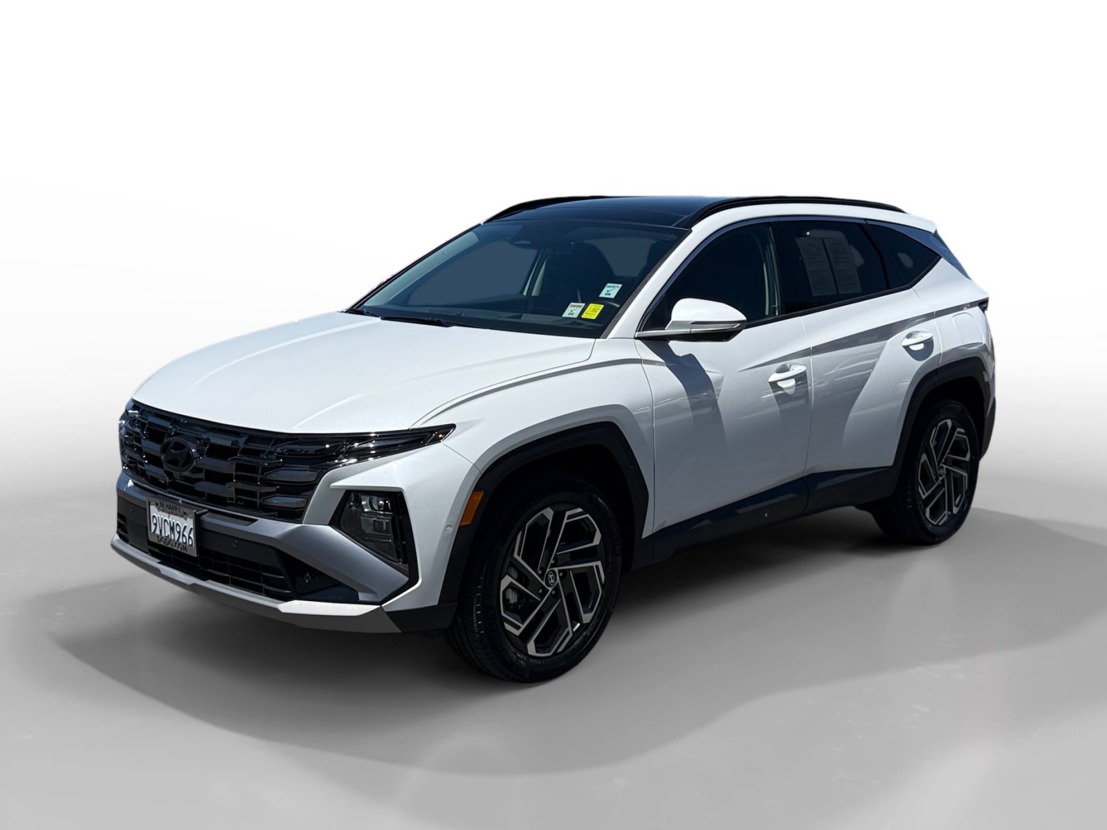 Used 2025 Hyundai Tucson Limited AWD/4WD image 1