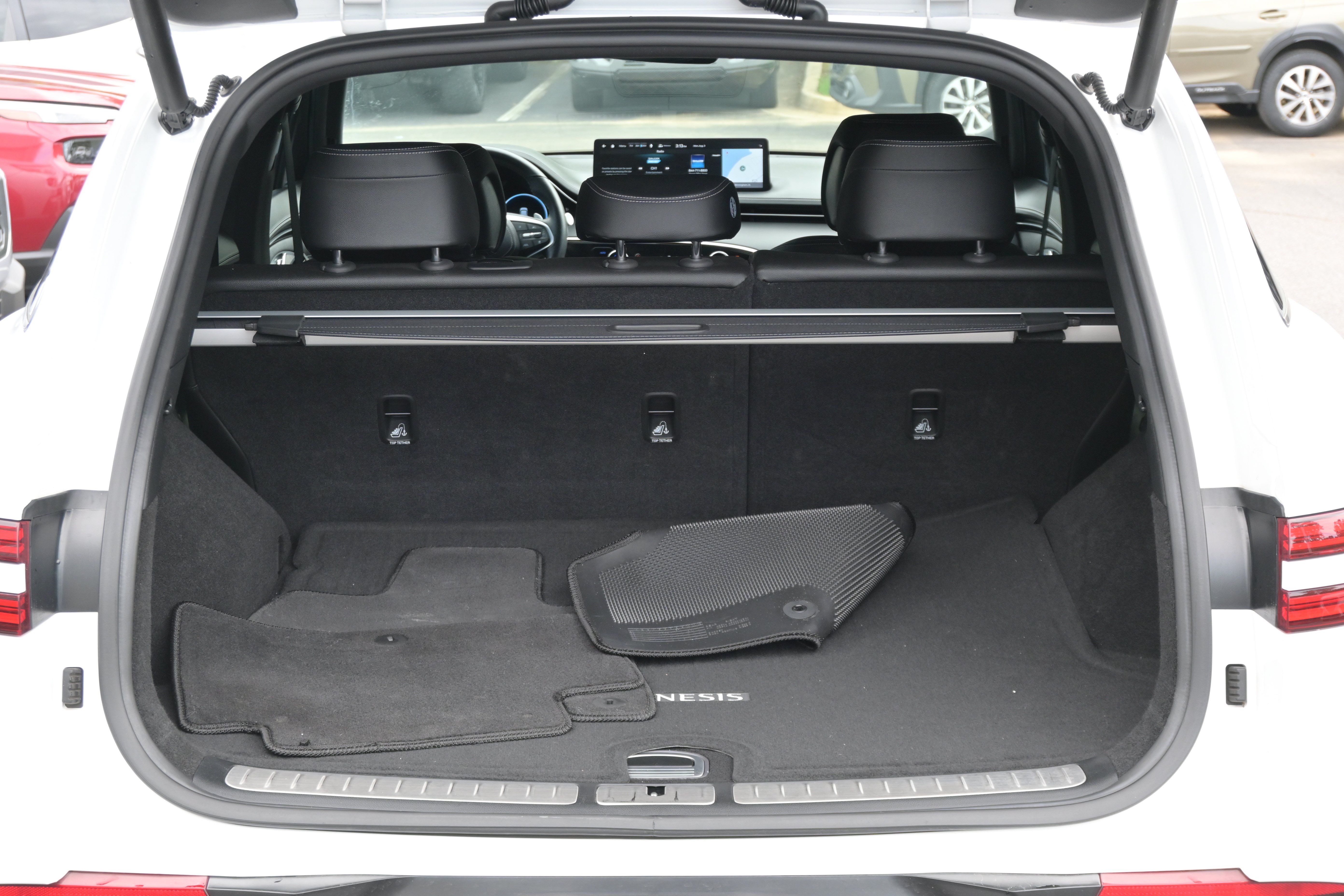 Used 2023 Genesis GV70 2.5T w/ Sport Prestige Package AWD/4WD image 35