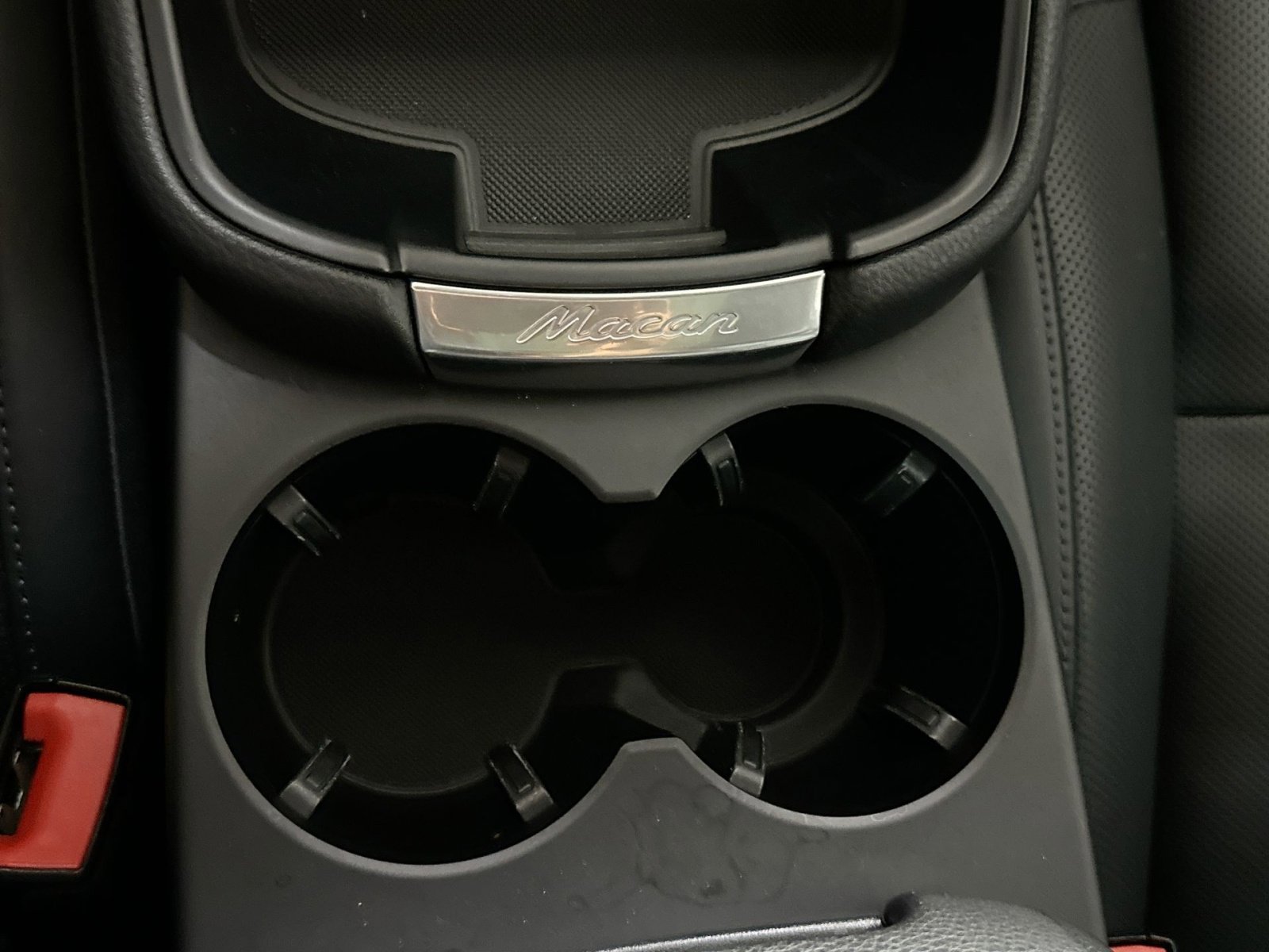 Used 2023 Porsche Macan S image 28