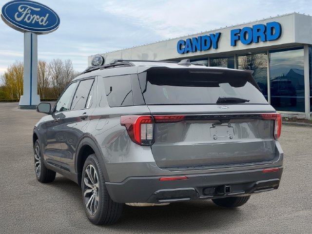 New 2027 Ford Explorer ST-Line AWD/4WD image 3