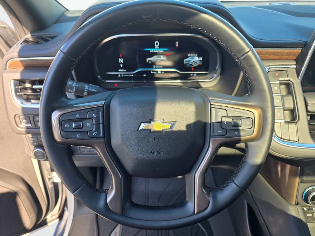 Used 2024 Chevrolet Suburban High Country AWD/4WD image 15